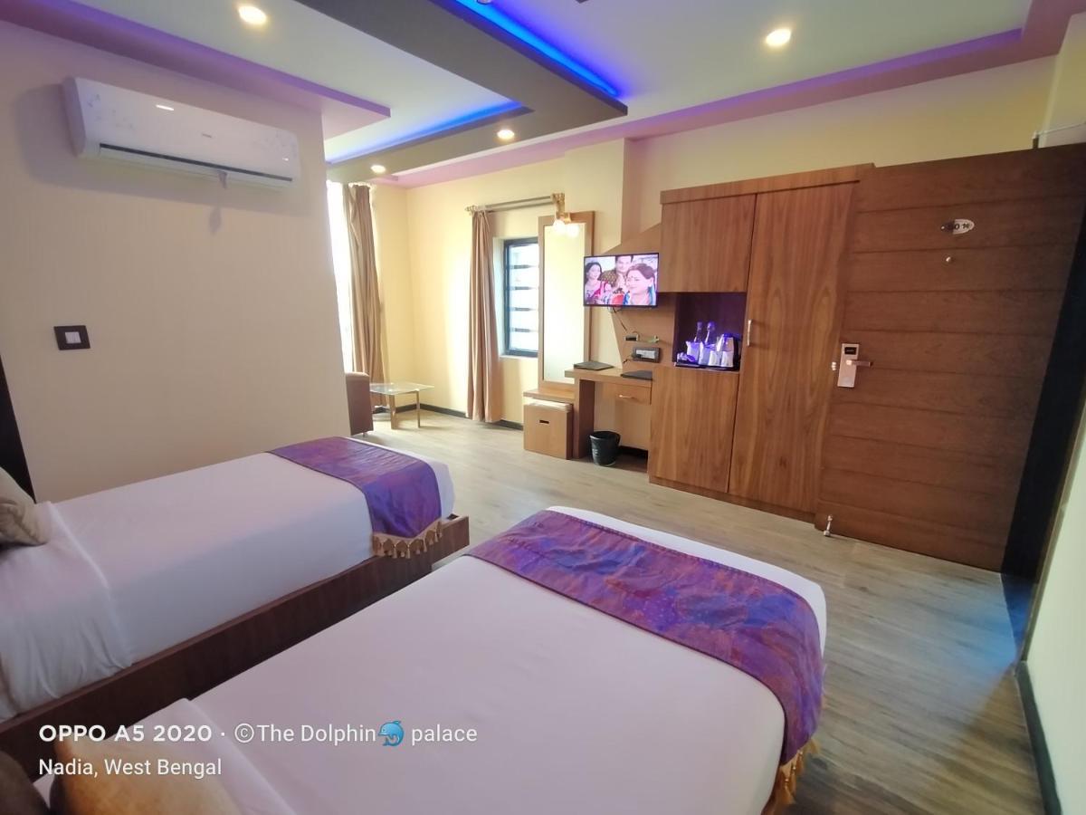 Chandannagar Dolphin Chocolate Inn מראה חיצוני תמונה