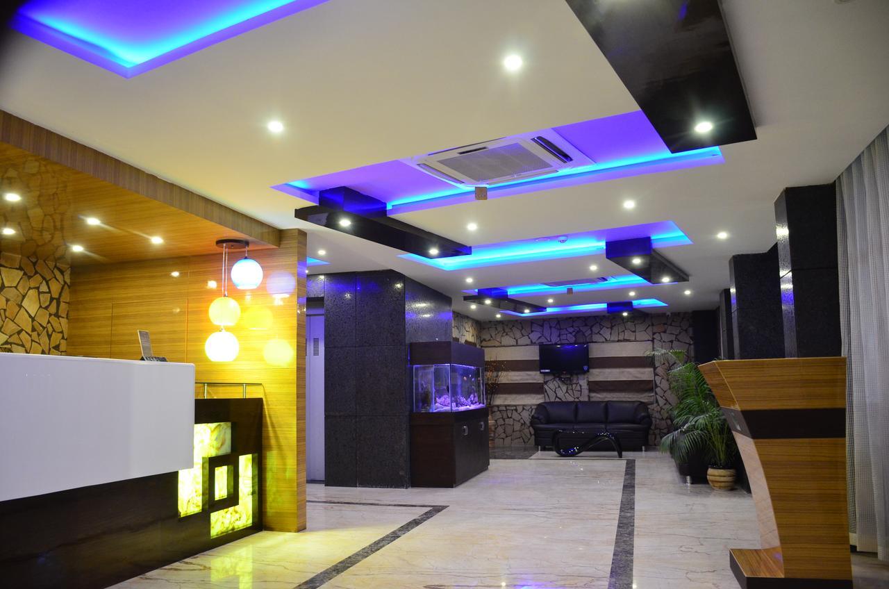 Chandannagar Dolphin Chocolate Inn מראה חיצוני תמונה