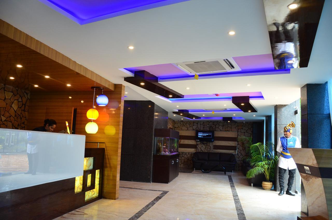 Chandannagar Dolphin Chocolate Inn מראה חיצוני תמונה